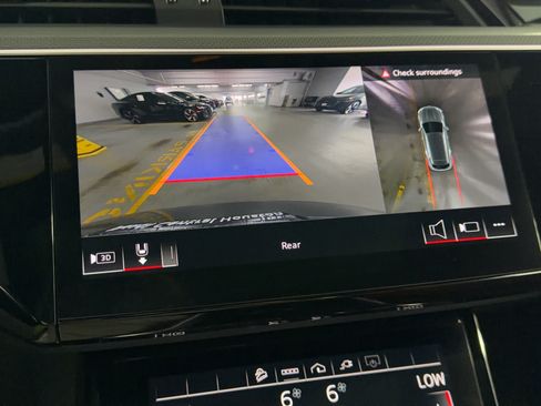 Certified 2024 Audi SQ8 e-tron Premium Plus w/ Black Optic Package AWD/4WD image 24