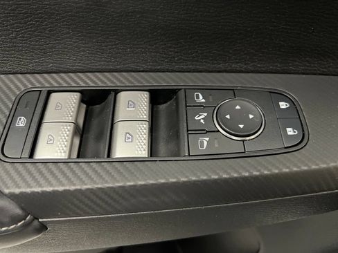 Used 2024 Mitsubishi Outlander SE AWD/4WD image 15