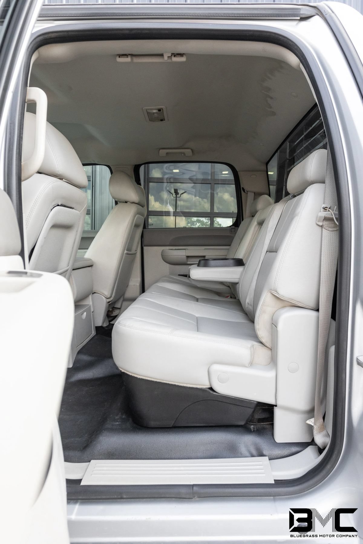 Used 2013 Chevrolet Silverado 3500 LT w/ Interior Plus Package AWD/4WD image 17