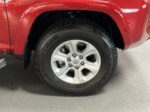 Used 2024 Toyota 4Runner SR5 Premium w/ Moonroof Package image 13