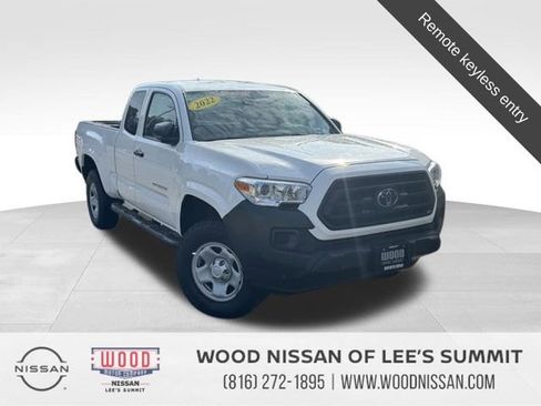 Used 2022 Toyota Tacoma SR image 1
