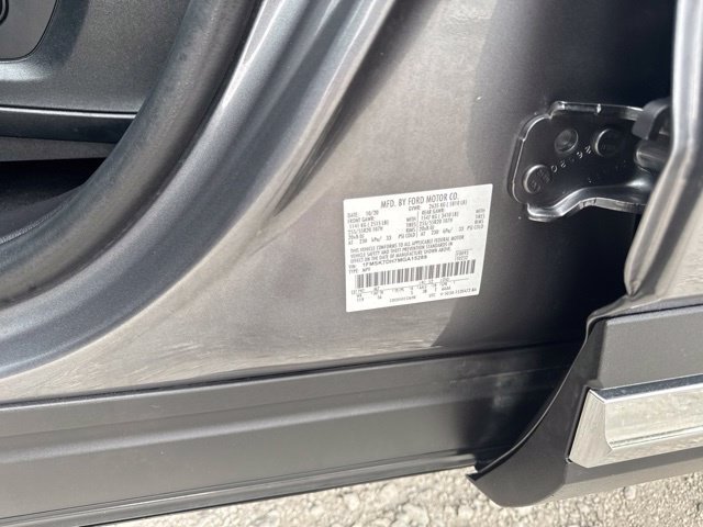 Used 2021 Ford Explorer XLT w/ Equipment Group 202A RWD image 26