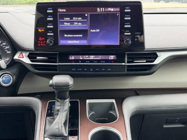 Certified 2022 Toyota Sienna LE FWD image 22