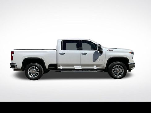 Used 2024 Chevrolet Silverado 2500 LTZ w/ LTZ Convenience Package AWD/4WD image 21