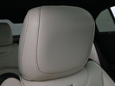 Used 2023 Cadillac XT4 Sport FWD image 18