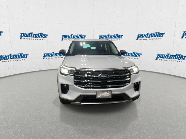 Used 2026 Ford Explorer Active w/ Active Comfort Package AWD/4WD image 4