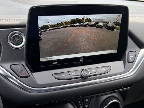 Used 2025 Chevrolet Blazer LT AWD/4WD image 25