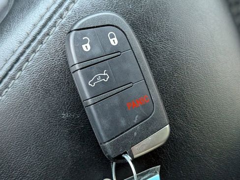 Used 2022 Dodge Challenger SXT RWD image 28