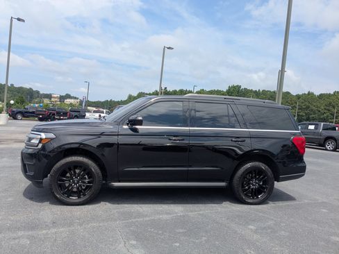Used 2024 Ford Expedition XLT AWD/4WD image 8