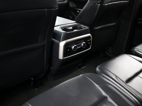 Used 2024 Ford Expedition Max XLT image 15