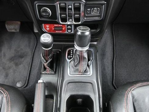 Used 2021 Jeep Gladiator Rubicon image 13