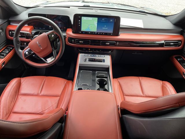 Used 2025 Lincoln Aviator Reserve w/ Jet Appearance Package AWD/4WD image 22