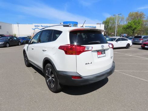 Used 2015 Toyota RAV4 Limited w/ Technology Package AWD/4WD image 4