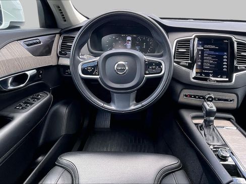 Used 2022 Volvo XC90 T6 Inscription w/ Climate Package AWD/4WD image 6