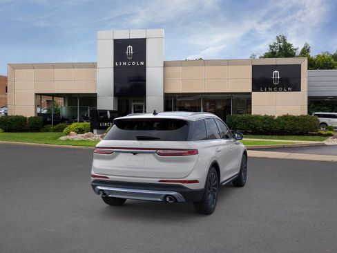 New 2024 Lincoln Corsair Reserve w/ Equipment Group 201A image 8