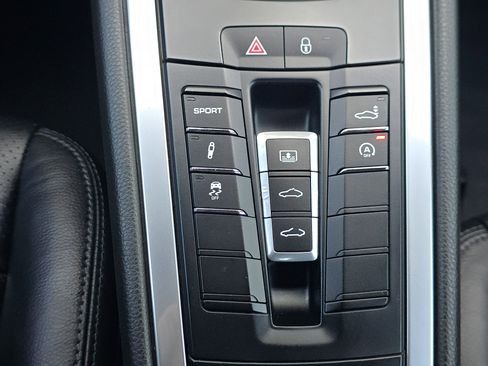 Used 2016 Porsche 911 Carrera S image 25