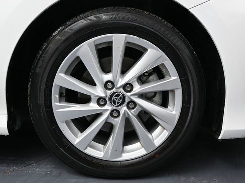 Used 2023 Toyota Camry LE image 14