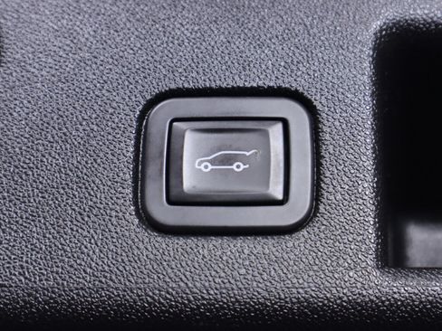 Used 2019 Chevrolet Equinox LT AWD/4WD image 36