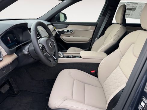 New 2026 Volvo XC90 B6 Plus AWD/4WD image 9