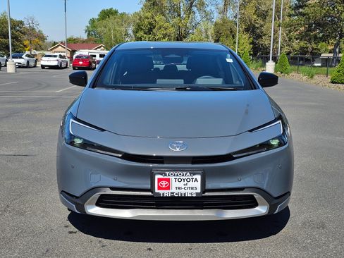 New 2026 Toyota Prius Plug-In Hybrid FWD image 7