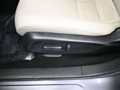 Used 2023 Honda HR-V EX-L image 16