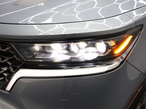 Used 2022 Kia Sorento SX Prestige image 28