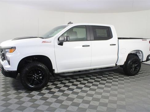 New 2026 Chevrolet Silverado 1500 Custom Trail Boss image 2