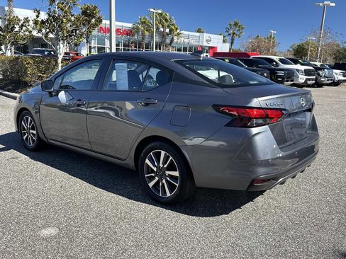 Used 2023 Nissan Versa SV image 6