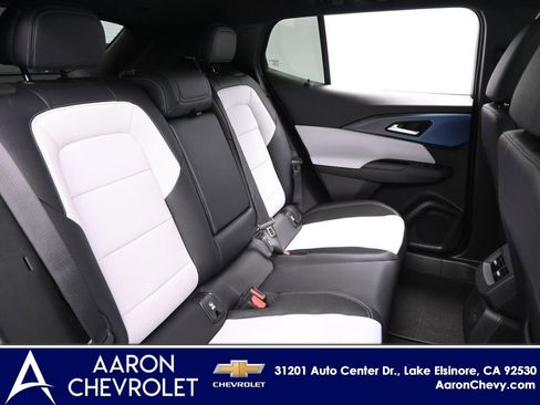 New 2026 Chevrolet Equinox EV LT w/ LPO, Blackout Package AWD/4WD image 35