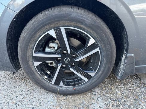 New 2025 Nissan Sentra SV image 10