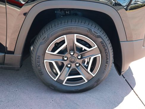 New 2026 Jeep Cherokee Laredo AWD/4WD image 8