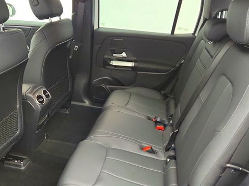 Used 2024 Mercedes-Benz EQB 250+ image 19