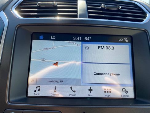 Used 2017 Ford Explorer Platinum AWD/4WD image 32