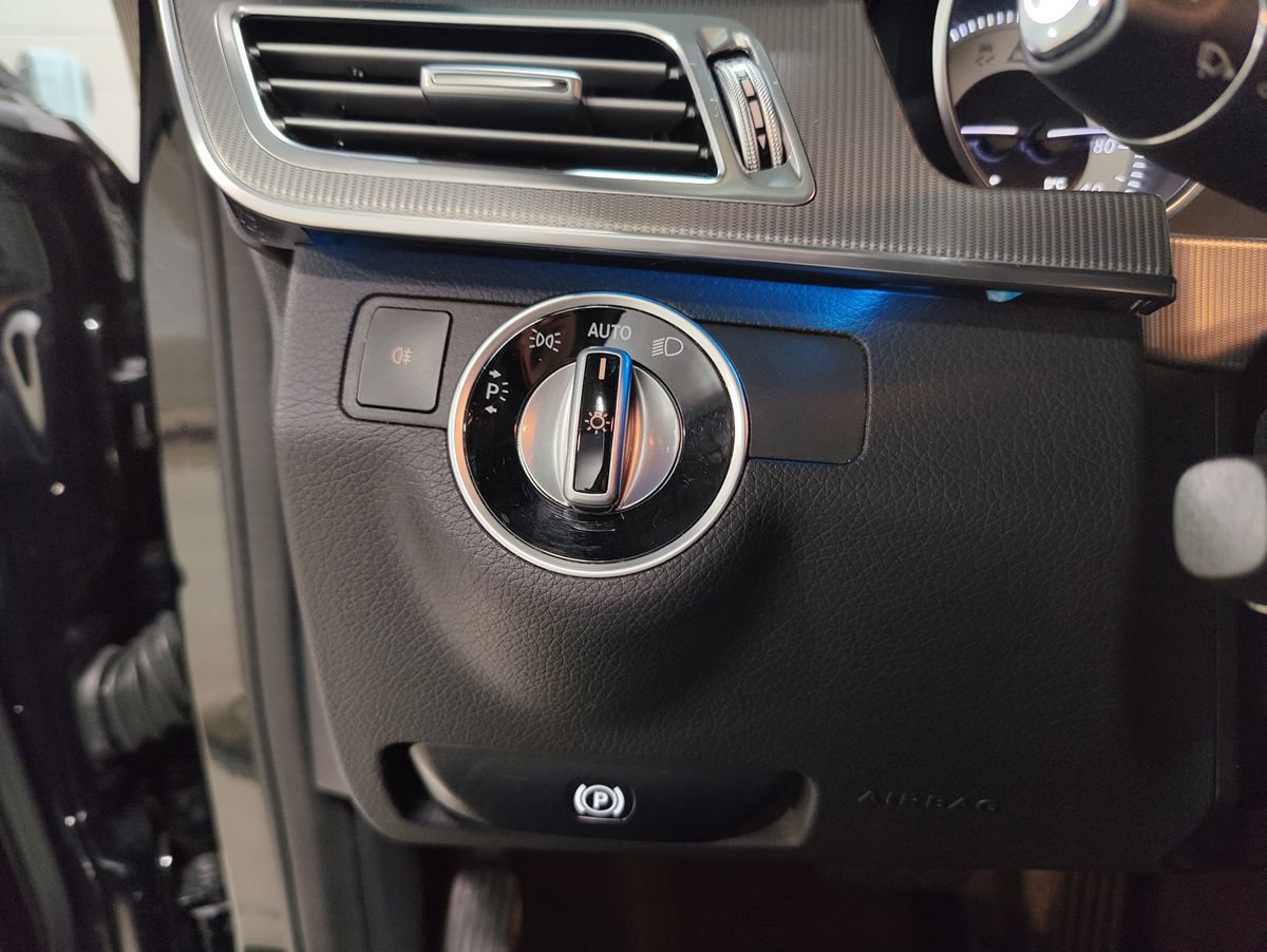 Used 2014 Mercedes-Benz E 350 4MATIC Wagon image 27
