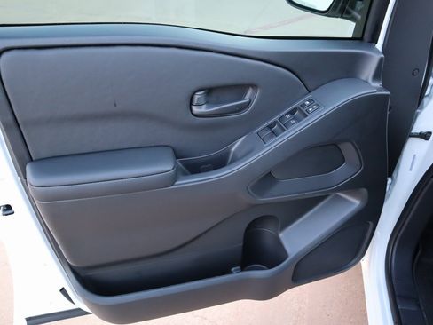 New 2026 Nissan Frontier S image 12