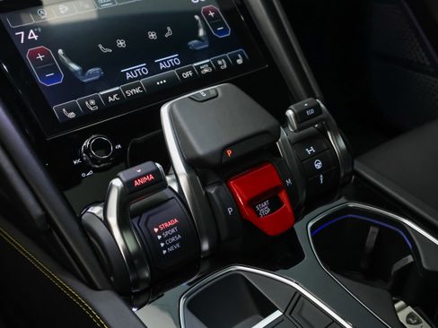 Used 2024 Lamborghini Urus S image 27