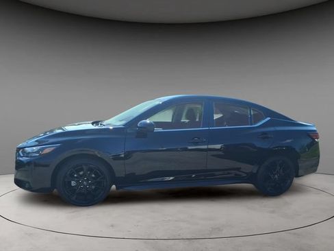 Certified 2025 Nissan Sentra SR w/ Midnight Edition FWD image 14