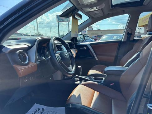 Used 2017 Toyota RAV4 Limited image 11