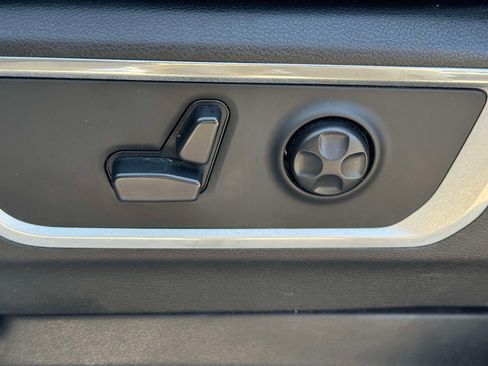 Used 2020 RAM 1500 Laramie AWD/4WD image 18