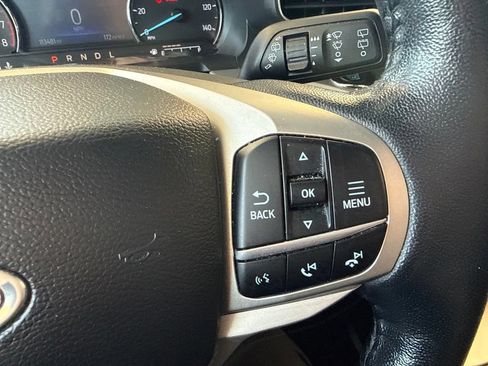 Used 2022 Ford Explorer XLT w/ Equipment Group 202A AWD/4WD image 19