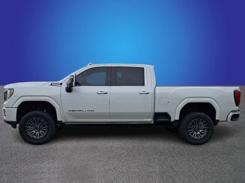 Used 2022 GMC Sierra 3500 Denali w/ Denali Ultimate Package AWD/4WD image 7