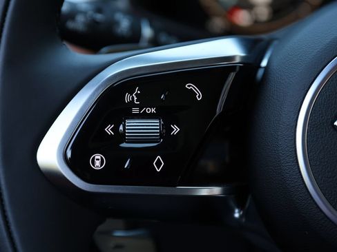 New 2026 Jaguar F-PACE R-Dynamic S AWD/4WD image 22
