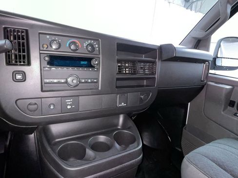 Used 2024 GMC Savana 2500 w/ Driver Convenience Package image 22