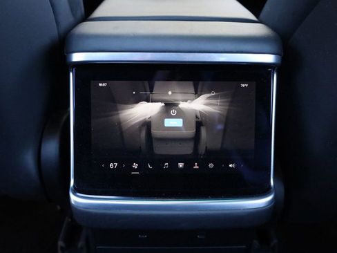 Used 2022 Tesla Model X Plaid image 30
