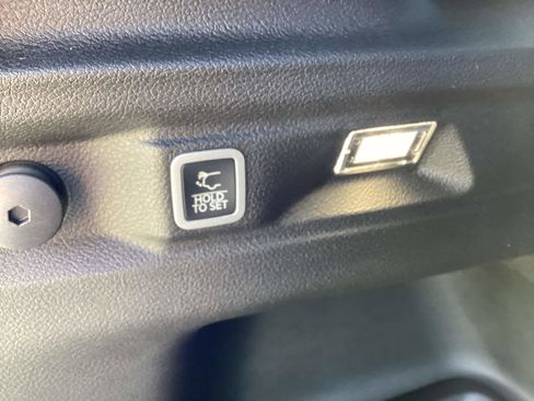 New 2025 Jeep Grand Cherokee L Laredo w/ Luxury Tech Group I image 11