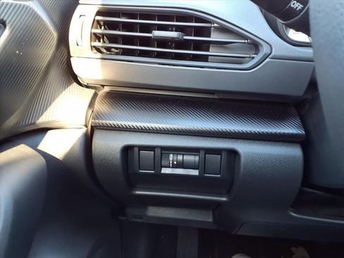 Certified 2025 Subaru Crosstrek 2.0i Premium image 9