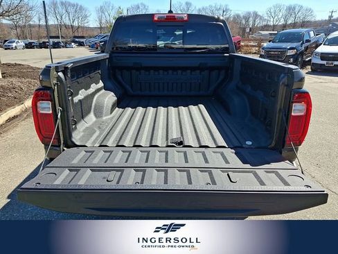 Used 2024 GMC Canyon Denali image 31