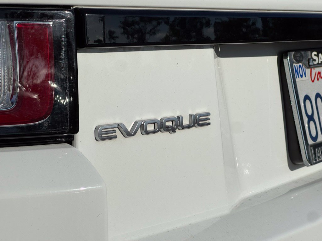 Used 2018 Land Rover Range Rover Evoque SE AWD/4WD image 21