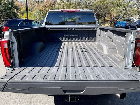 Certified 2025 GMC Sierra 3500 Denali w/ Denali Reserve Package image 34