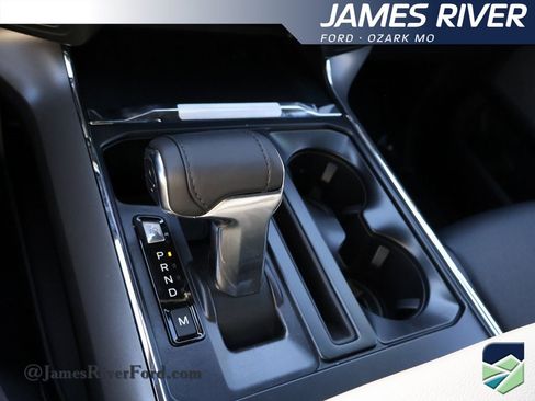 New 2025 Ford F150 Lariat w/ Equipment Group 502A High image 41